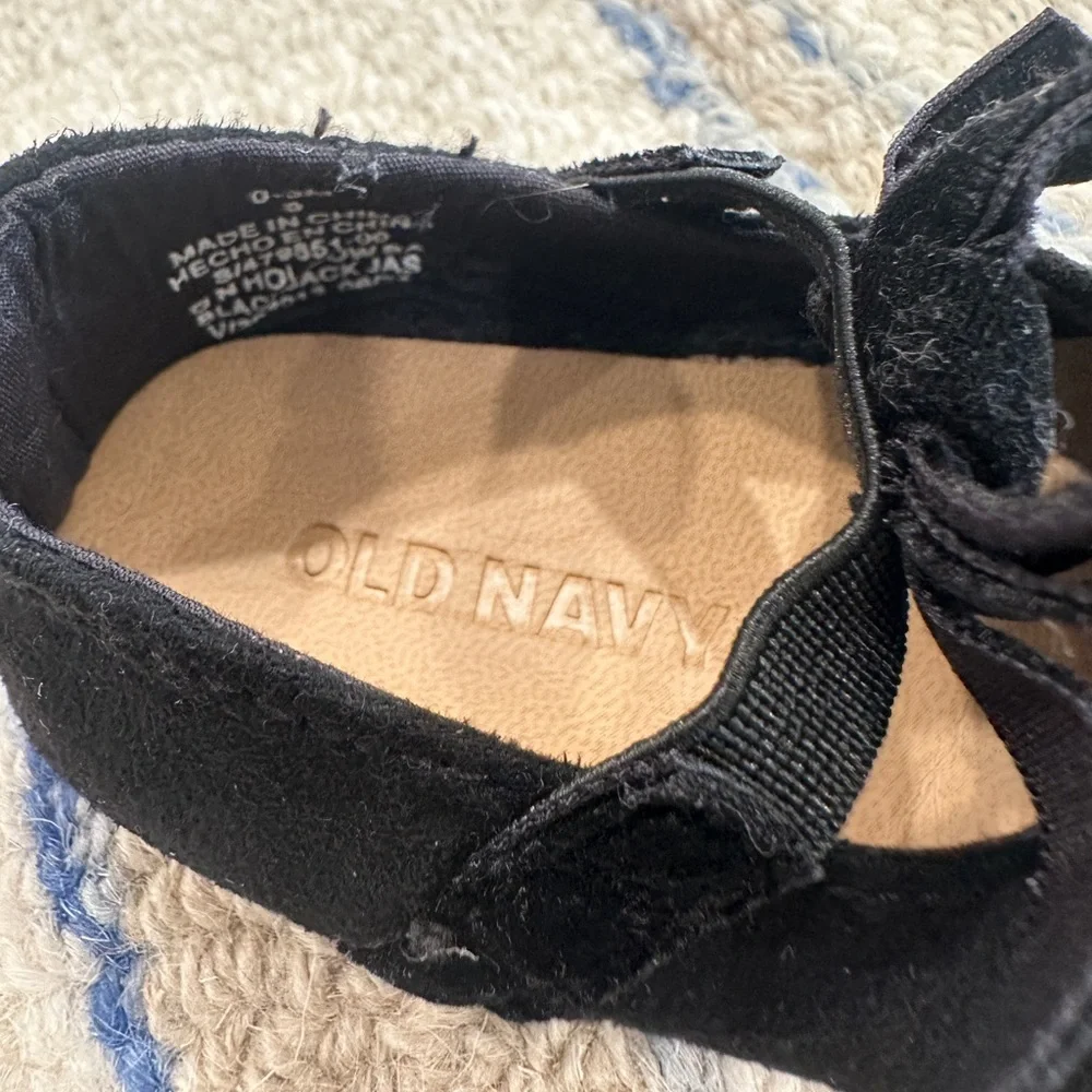 Old Navy Black Velvet Kids Dress Shoes